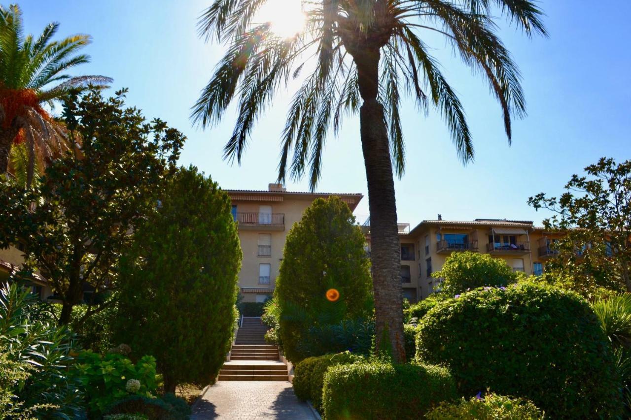 Apartment Eden Park Saint-Tropez Exterior foto